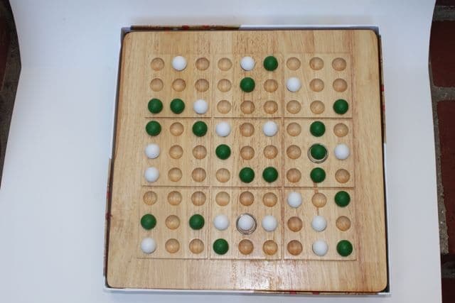 Mad Cave Games 1022 Tic-Tac-Ku Solid Wood Game Green And White