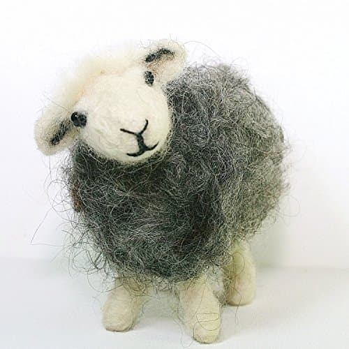 Herdwick Sheep needle felting kit. Skill level: beginners - Featured on the popular Channel 4 TV show, 'Craft It Yourself'.