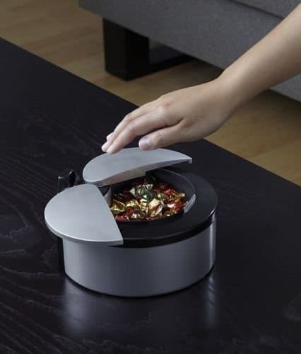 Nine Stars 0.5 Gallon Ladybug Plastic Mini Motion Sensor Trash Can Desk DZT-218