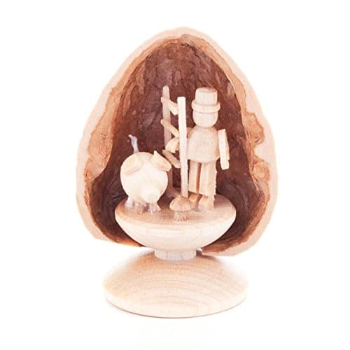 Walnut three lucky charm Standing – Dregeno Ore mountains