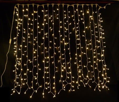 LED Curtain Light in Warm White with 500 LED's - 2 METRE x 2 METRE ** Fully Waterproof Item, Ideal for Weddings, Partys, Christmas, ETC **
