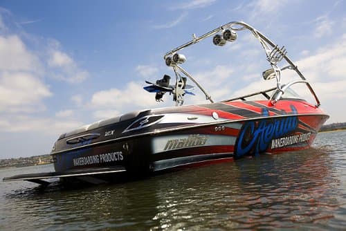 Aerial Assault Wakeboard Tower with Integrated Navigation LED Light - Polished Aluminum with 2 Wakeboard Towers Wake/Knee Combo Racks
