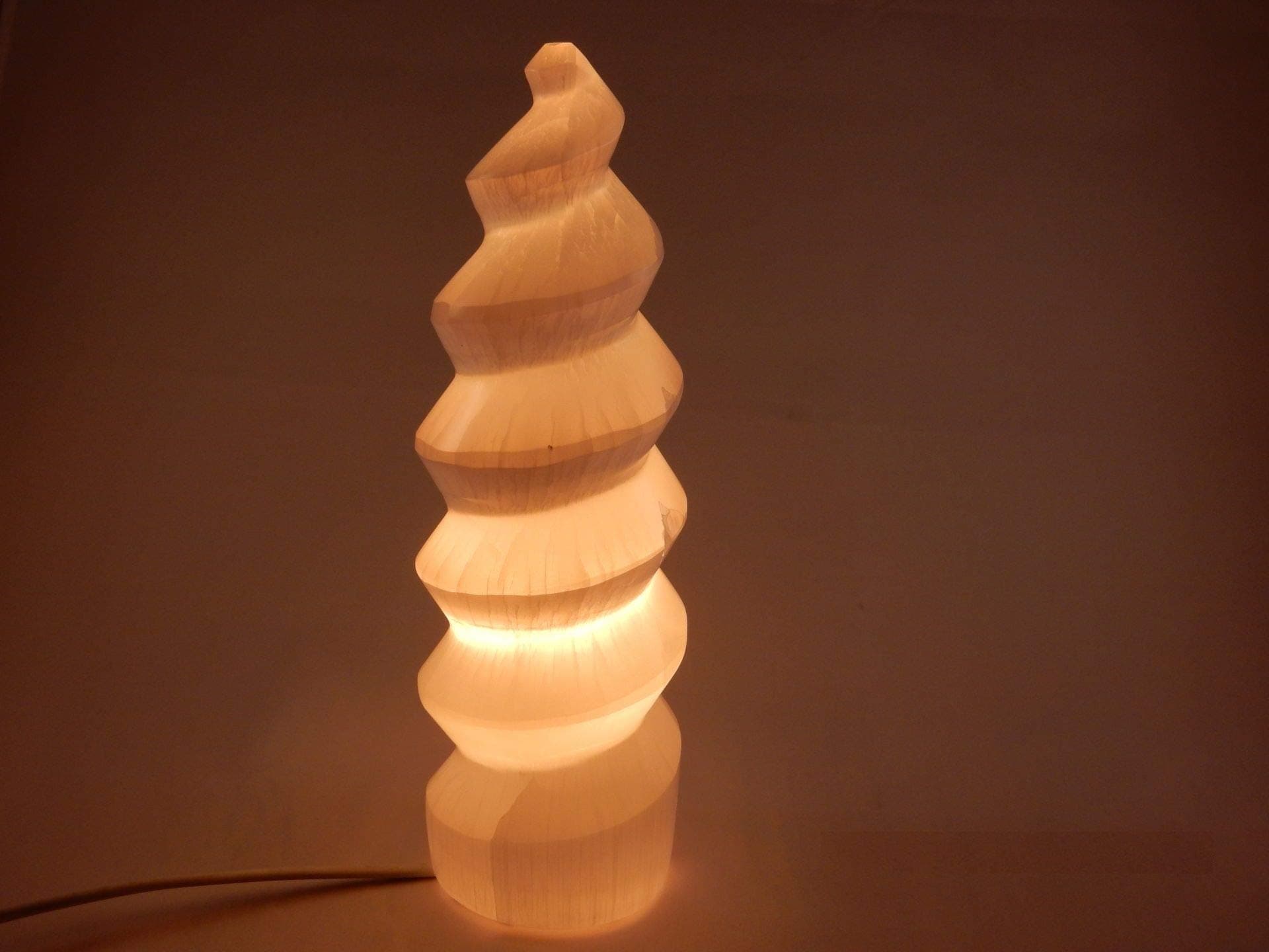 Selenite lamp Spiral 35 cm
