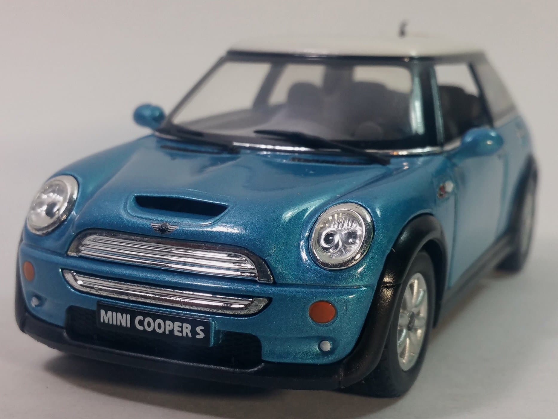 Kinsmart Light Blue Mini Cooper S 1/28 G Scale Diecast Car