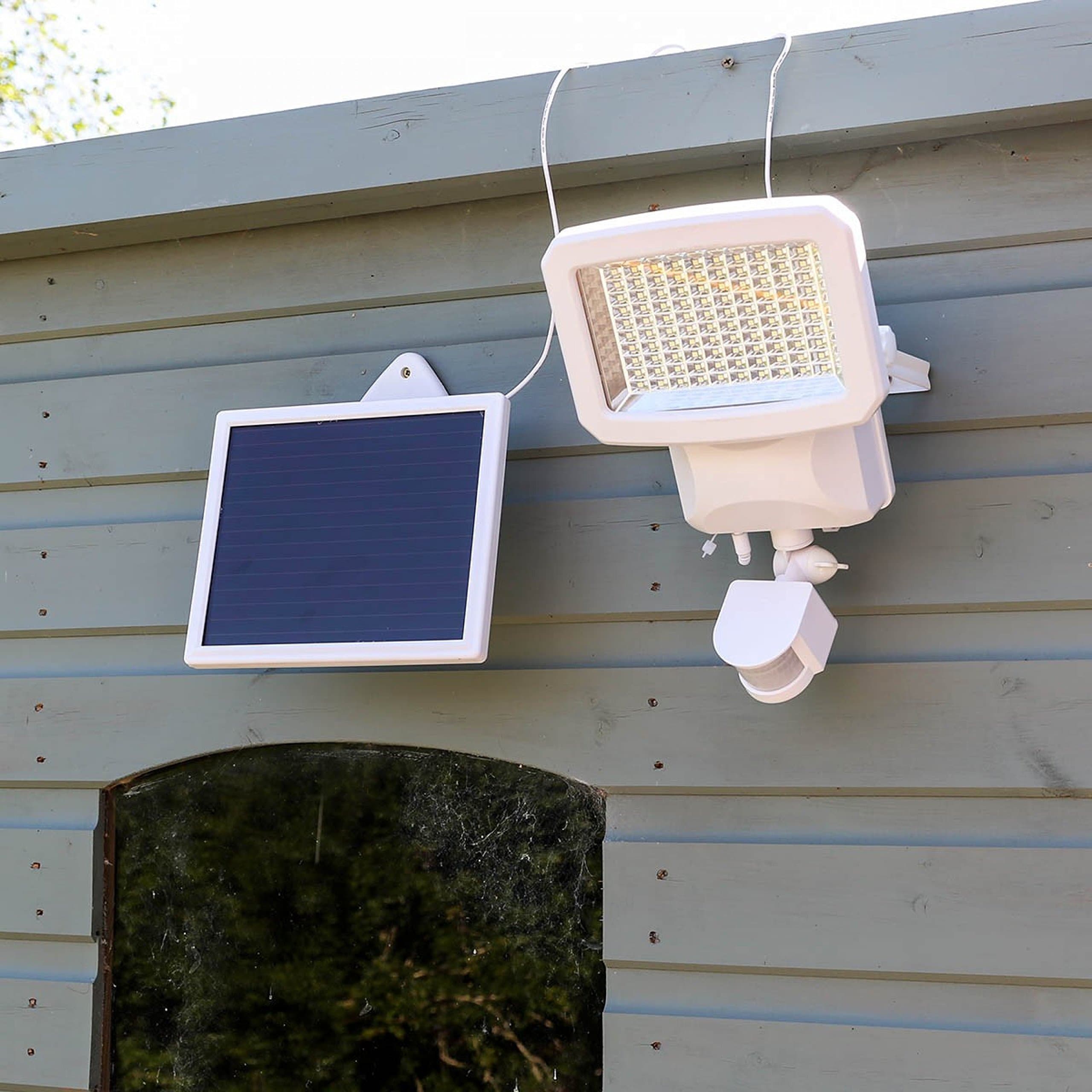 High Power Solar Security Light - 800 Lumen - Bright White - PIR Sensor by Super Solar (White)