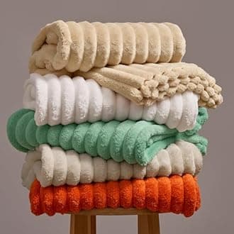 Joiedomi Throw Blanket for Couch, Soft & Warm Brown Fleece Blankets Gifts for Women Mom, Cozy Cute Soft Throw 50x70 Inches