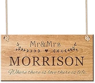 Personalised Garden Sign Plaque Engraved Hanging House Sign Plaque Engraved Wooden Yard Sign Custom Gift for Couple Bride Friendship Mr & Mrs