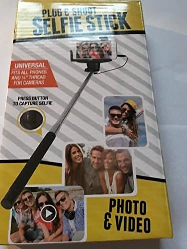 Plug and shoot Selfie Stick