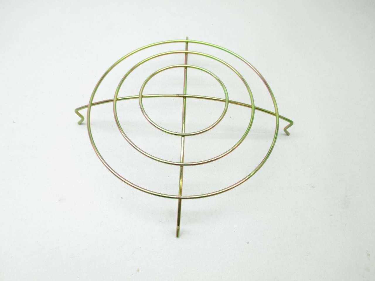 NEW RITE HITE 30890 7 IN BRASS CIRCULAR LIGHT GUARD LIGHTING D448643