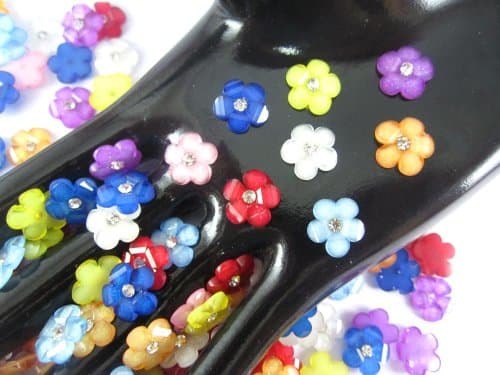 40Pcs Assorted DAISY Resin Flower Loose Flatback - 12mm - with crystals swarovski Rhinestone beads - wholesale Lot supplies scrapbook jewelry crafts - embellishing Scrapbook Card weddings work hair clips headbands hats