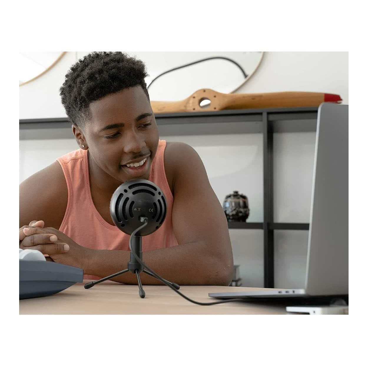 Logitech for Creators Blue Snowball iCE USB Mic for Recording, Streaming, Podcasting, Gaming on PC and Mac, Condenser Microphone with Cardioid Capsule, Adjustable Desktop Stand, Plug 'n Play - Black