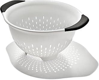 Good Grips 3 QT Plastic Colander