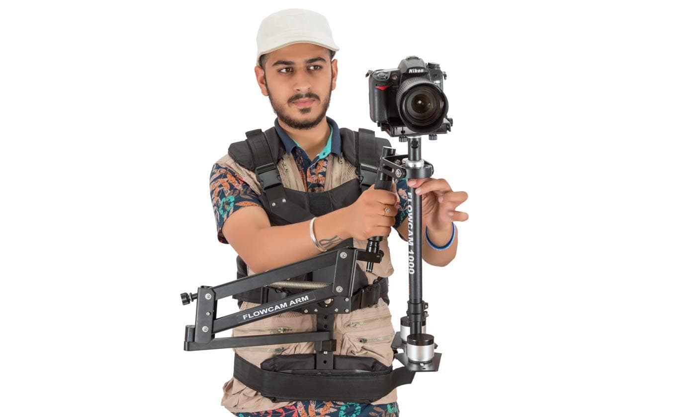 Flowcam 1000 Handheld Camera Stabilizer Steadycam with Arm & Vest for DSLR DV Cameras weighing upto 1.5 Kgs Steadycam Stabilizer