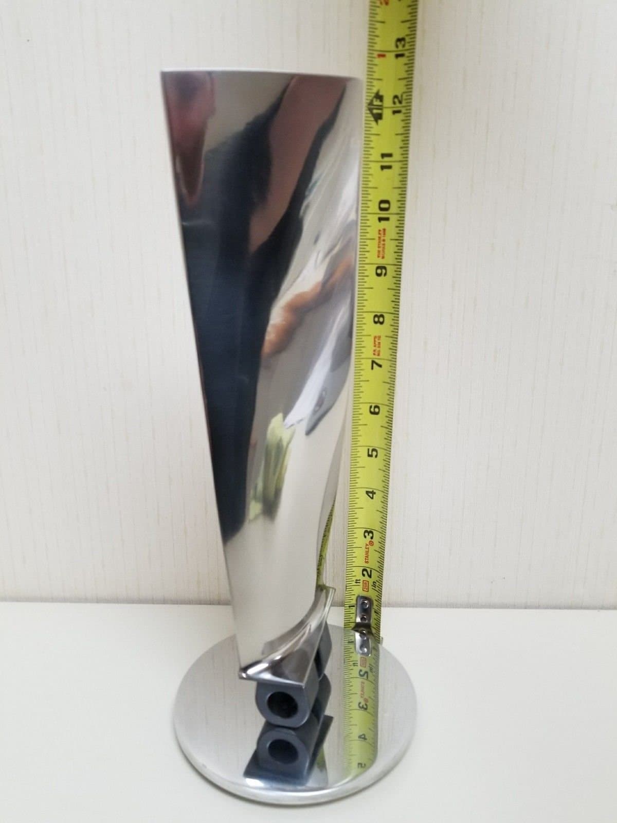 Boeing 737 Pratt & Whitney JT8D Engine Blade with Stand.