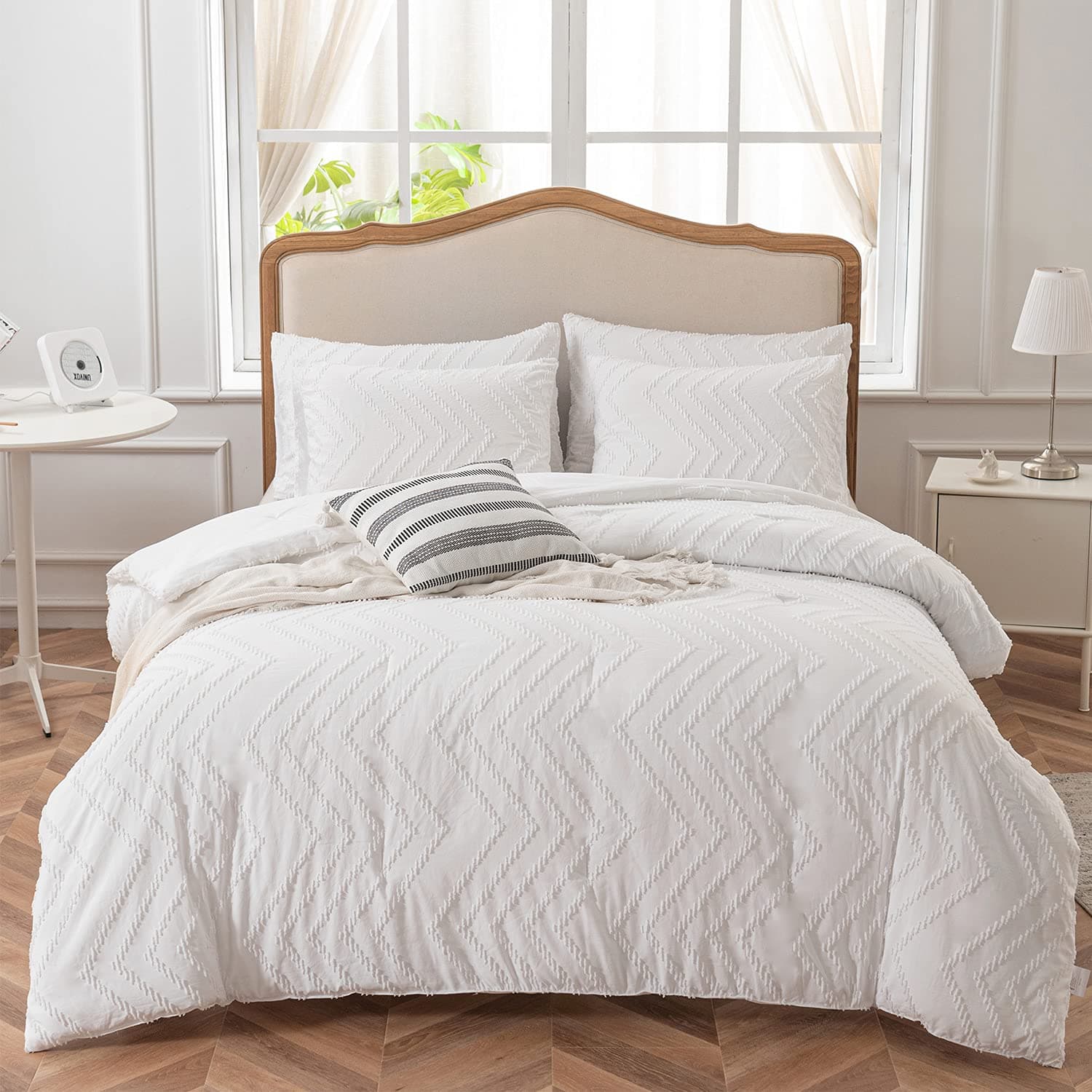 SLEEPBELLA Queen Comforter Set White Tufted Bedding, Lightweight & Fluffy All-Season Queen Size Bed Comforter (90"x 90" Comforter & 2Pillowcases)