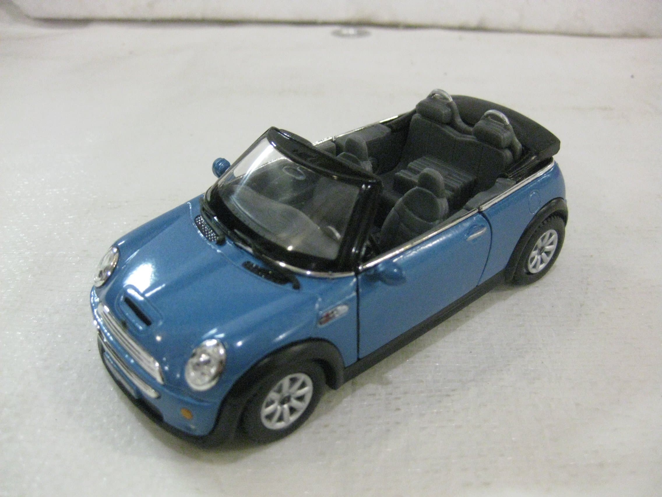 Mini Cooper S 5" 1:28 Scale Die Cast Metal Model Toy Car (Blue Convertible)