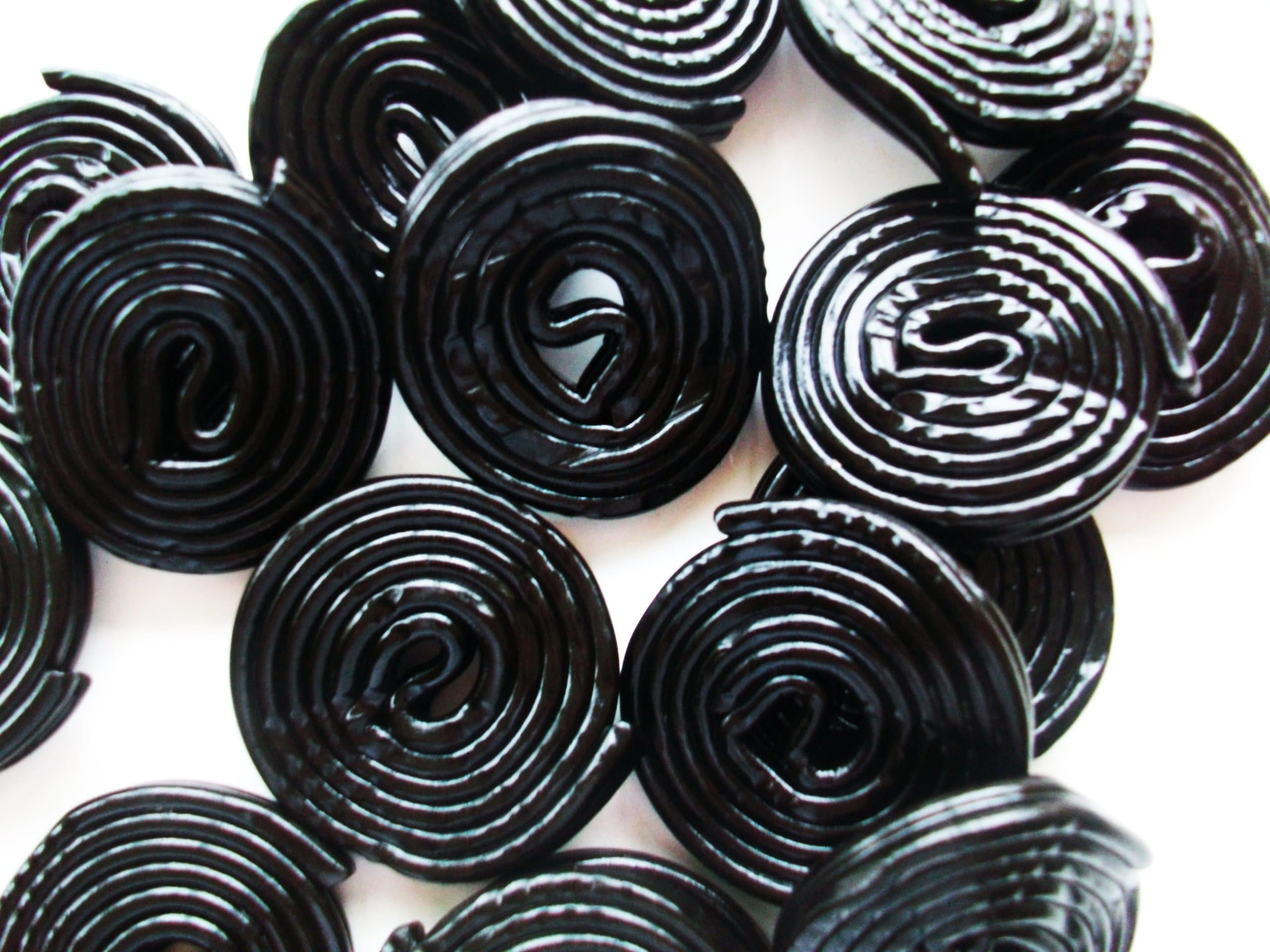 Celco Liquorice Wheels 1kg bag