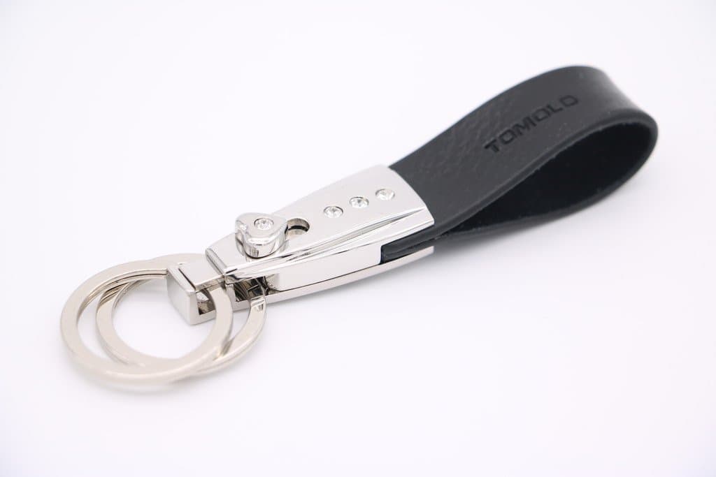 Genuine Leather Keychain Durable Stylish Key Holder/Key Ring for Gift Idea (Black-Silver(G))